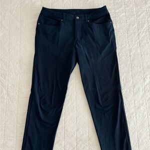 Lululemon Men’s ABC slim pants • size 31
